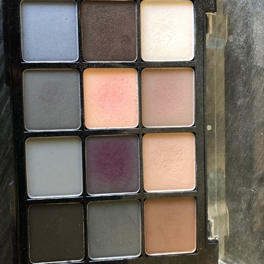 Viseart Cool Mattes eyeshadow palette